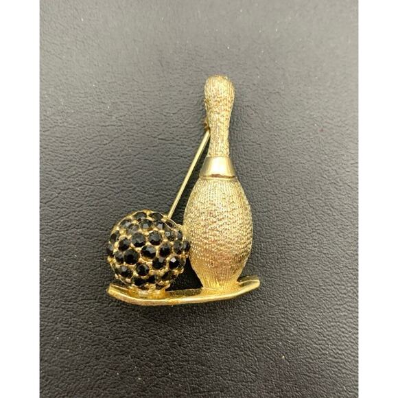 Vintage DODDS Gold Tone Black Rhinestone Bowling Ball Pin Brooch - Picture 2 of 5